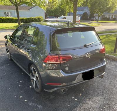 2018 Volkswagen Golf GTI 2.0T S 4-Door