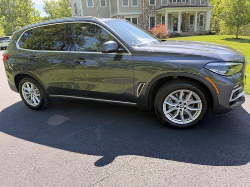 Gray 2020 BMW X5 xDrive40i