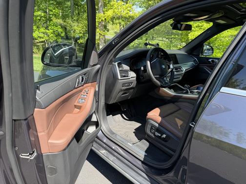 Gray 2020 BMW X5 xDrive40i