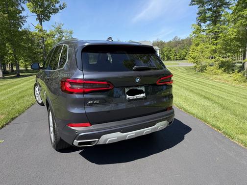 Gray 2020 BMW X5 xDrive40i