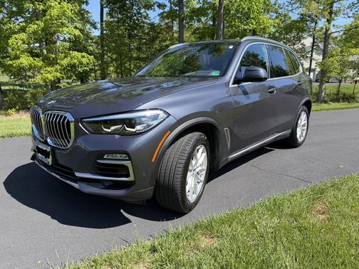 Gray 2020 BMW X5 xDrive40i