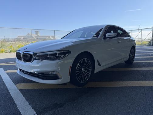 2017 BMW 540 i