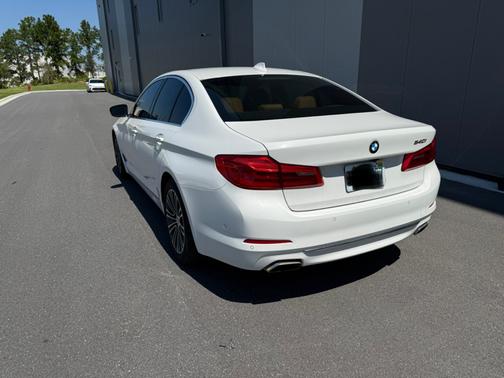2017 BMW 540 i
