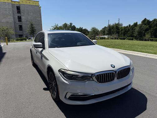 2017 BMW 540 i