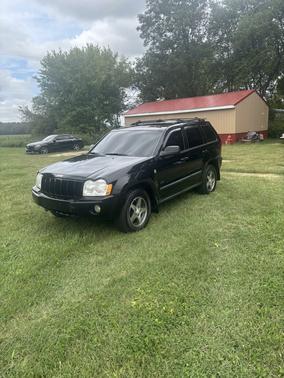 Black 2007 Jeep Grand Cherokee Laredo