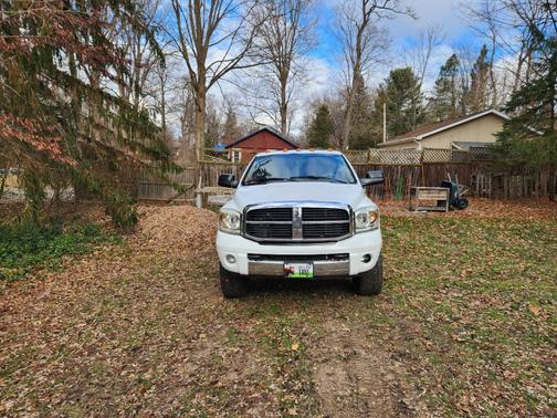 2006 Dodge Ram 3500 Laramie Quad Cab DRW