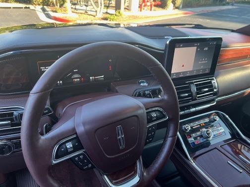 2020 Lincoln Navigator Black Label