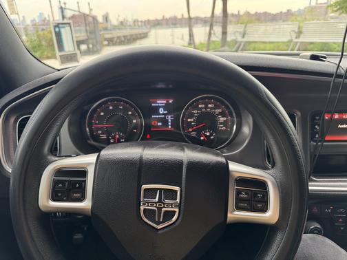 2014 Dodge Charger SE