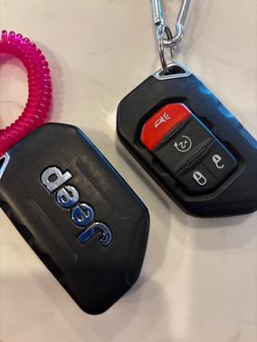 White 2020 Jeep Gladiator Overland