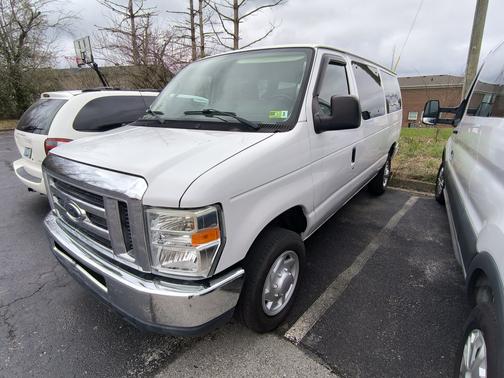 2012 Ford E350 Super Duty XLT