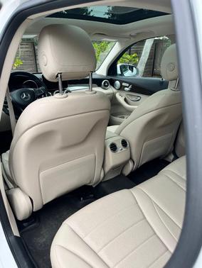 White 2016 Mercedes-Benz GLC 300 4MATIC