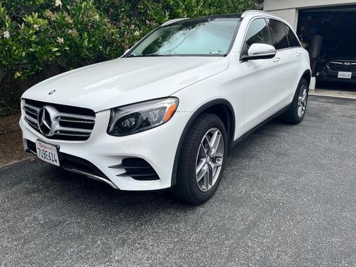 White 2016 Mercedes-Benz GLC 300 4MATIC