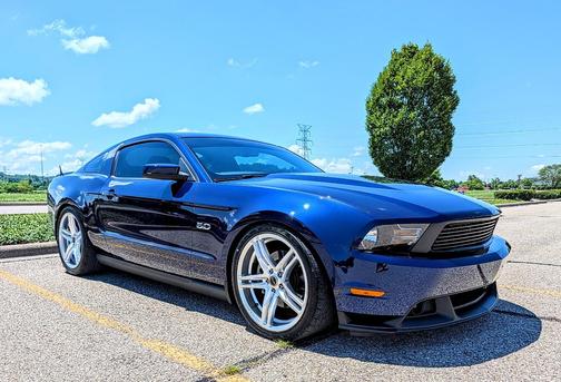 Blue 2011 Ford Mustang GT Premium