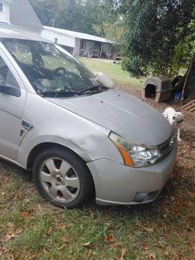 Gray 2009 Ford Focus SEL