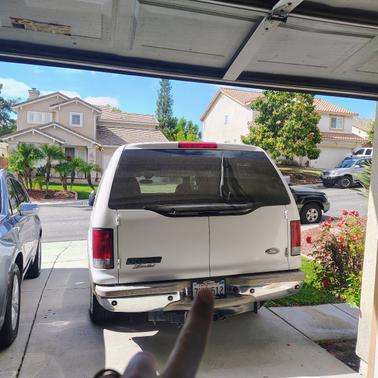 White 2002 Ford Excursion Limited