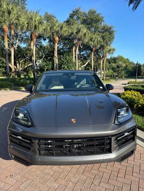2024 Porsche Cayenne Cayenne