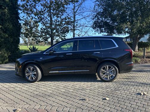 2024 Cadillac XT6 Premium Luxury FWD