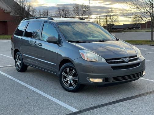 2005 Toyota Sienna XLE Limited
