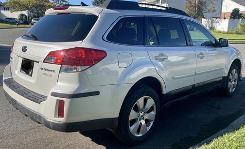 2011 Subaru Outback 2.5 i Limited