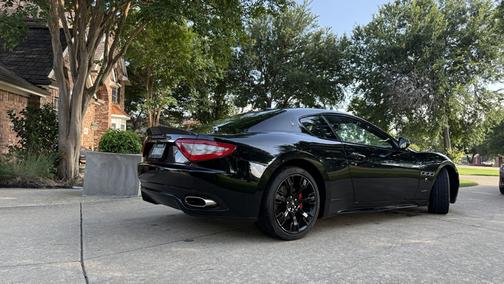 Black 2011 Maserati GranTurismo S