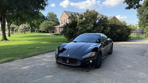 Black 2011 Maserati GranTurismo S