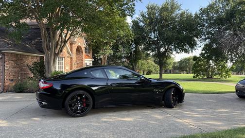 Black 2011 Maserati GranTurismo S