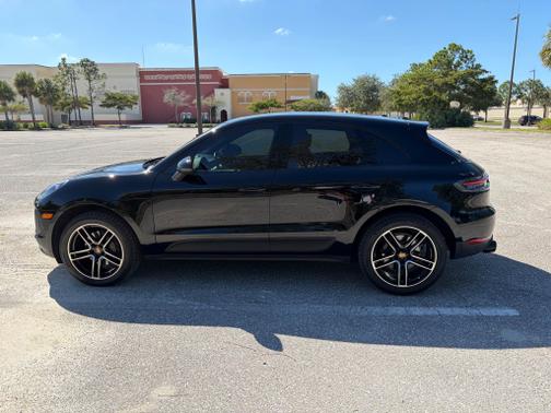 2021 Porsche Macan Macan