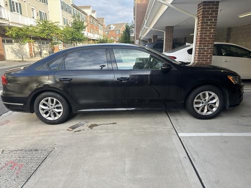 Black 2018 Volkswagen Passat 2.0T S