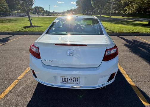 White 2015 Honda Accord EX-L