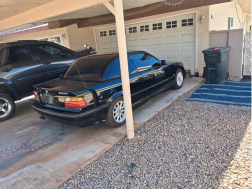 Black 1998 BMW 323 iC