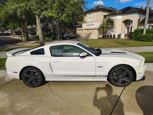 2013 Ford Mustang GT Premium