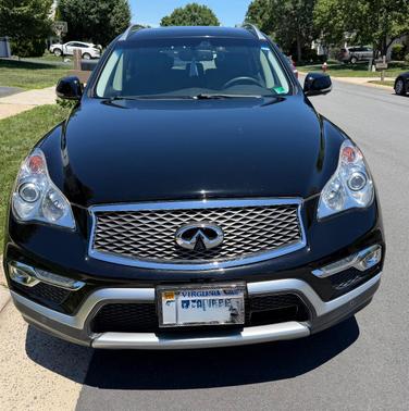 Black 2017 INFINITI QX50 Base