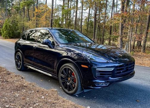 2018 Porsche Cayenne Cayenne GTS