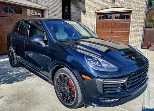 2018 Porsche Cayenne Cayenne GTS