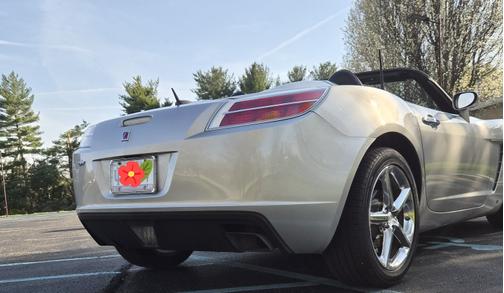Silver 2008 Saturn Sky Base