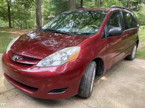 2008 Toyota Sienna LE