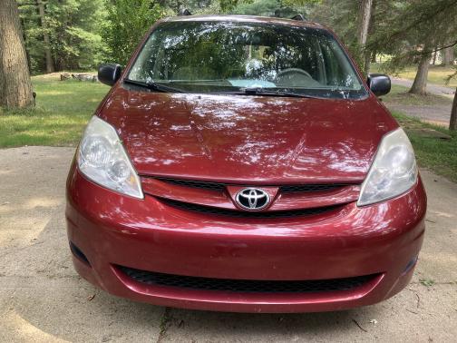2008 Toyota Sienna LE