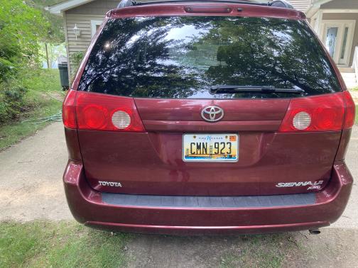 2008 Toyota Sienna LE