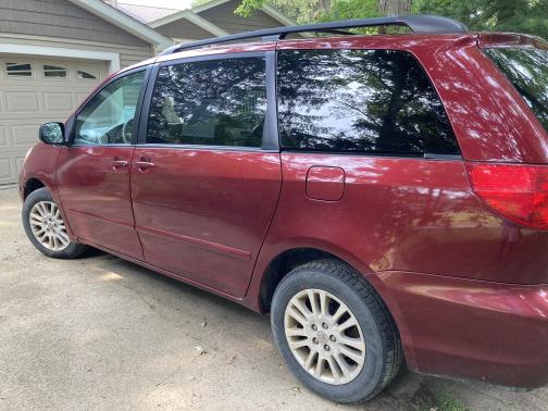 2008 Toyota Sienna LE