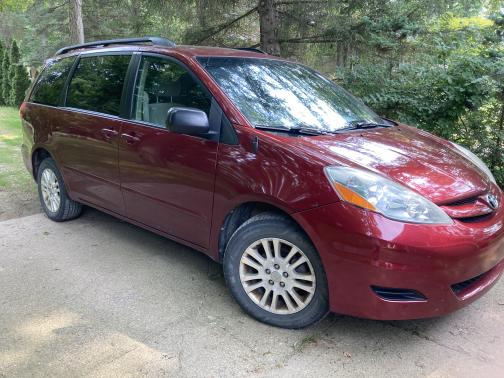 2008 Toyota Sienna LE