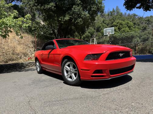 2014 Ford Mustang V6