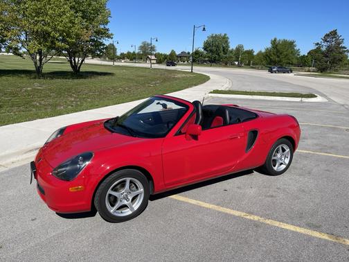Red 2001 Toyota MR2 Spyder