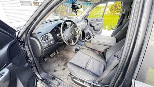 Gray 2010 Chevrolet Suburban 1500 LS