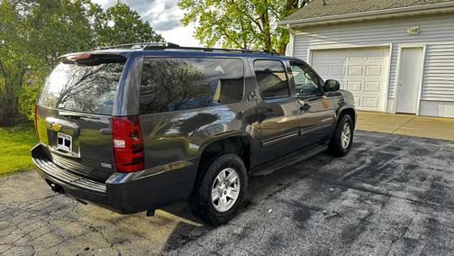 Gray 2010 Chevrolet Suburban 1500 LS
