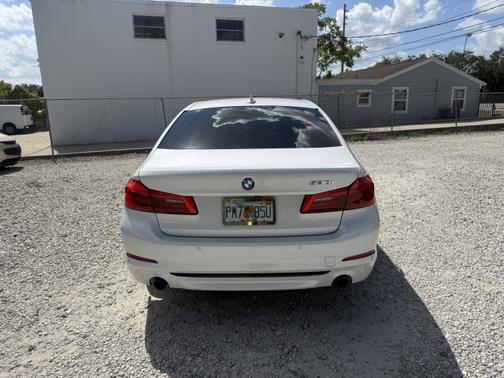 2019 BMW 530 i