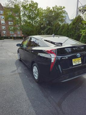 2016 Toyota Prius Two