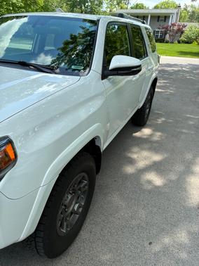 White 2019 Toyota 4Runner TRD Off Road Premium