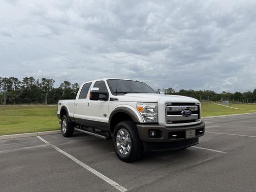 White 2016 Ford F-350 King Ranch