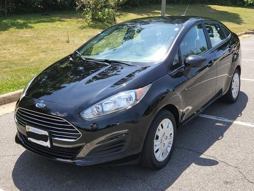 Photo 1 of 11 of 2019 Ford Fiesta S