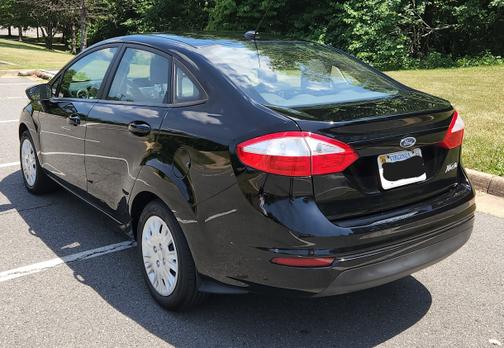 Photo 2 of 11 of 2019 Ford Fiesta S
